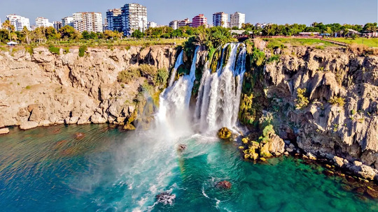 Lara Transfer Guide: Comfortable and Fast Transportation with Antalya Airport Lara Transfer