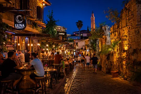 Kaleici Nightlife 2026: Prices, Bars & Best Places to Visit